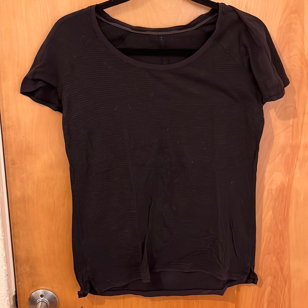 Lululemon black striped tee shirt